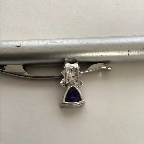 14k WG TANZANITE PENDENT - Picture 3 of 6